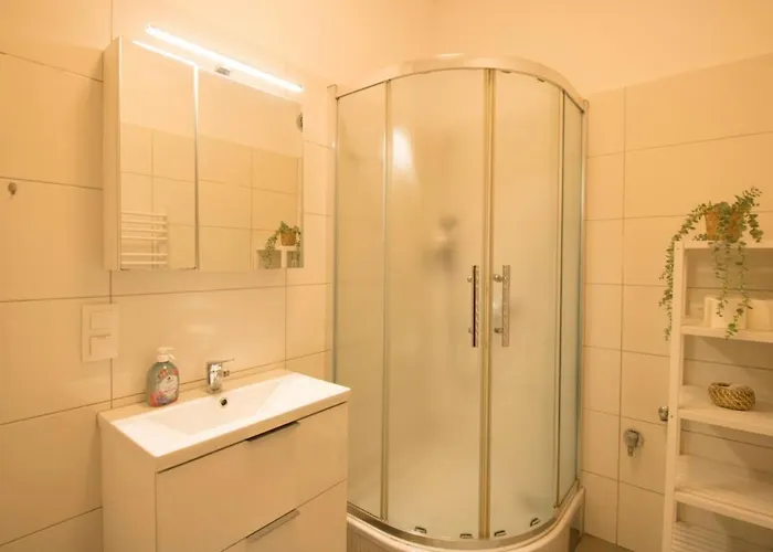 Gemuetliches Stadtnest L Lf16